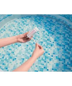 STRISCE TEST 3 FUNZIONI CLORO, PH E ALCALINITA' PER PISCINE FUORI TERRA E LAY-Z-SPA BESTWAY - COD. 58142